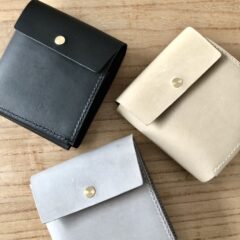new work◎ | 横向きの二つ折り財布