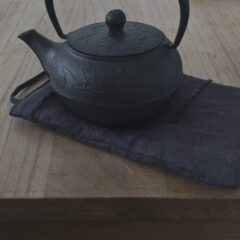 new work◎ | 国産リネンを余すことなく。パッチワークのふかふか鍋つかみ