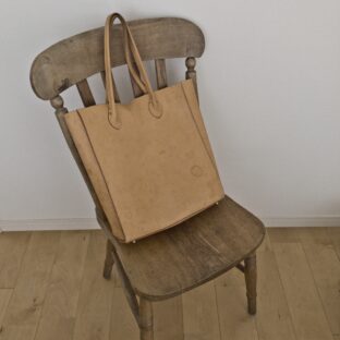 本革取説 | 水染みだらけの革鞄をお手入れ【実践】