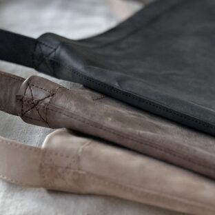 new work◎ | flat one shoulder bag